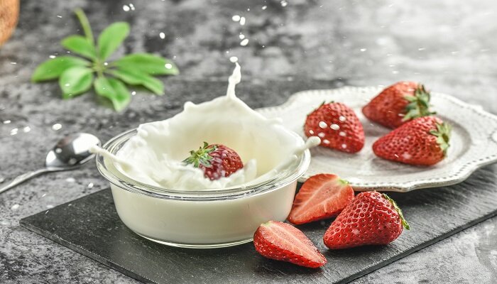 草莓各个时期的施肥方案 草莓施肥时间和方法