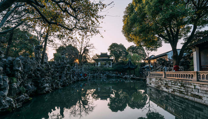 苏州园林特点简单概括四个字 苏州园林特点简单概括